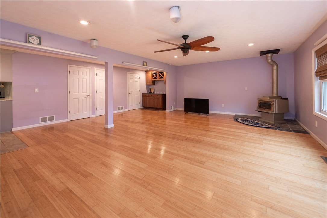 11 Fallbrook Circle Penfield, NY 14625 - Photo 7 of 49 BEHIND DOOR #1 IS A BEAUTIFUL FULL BATHROOM W/ LIN