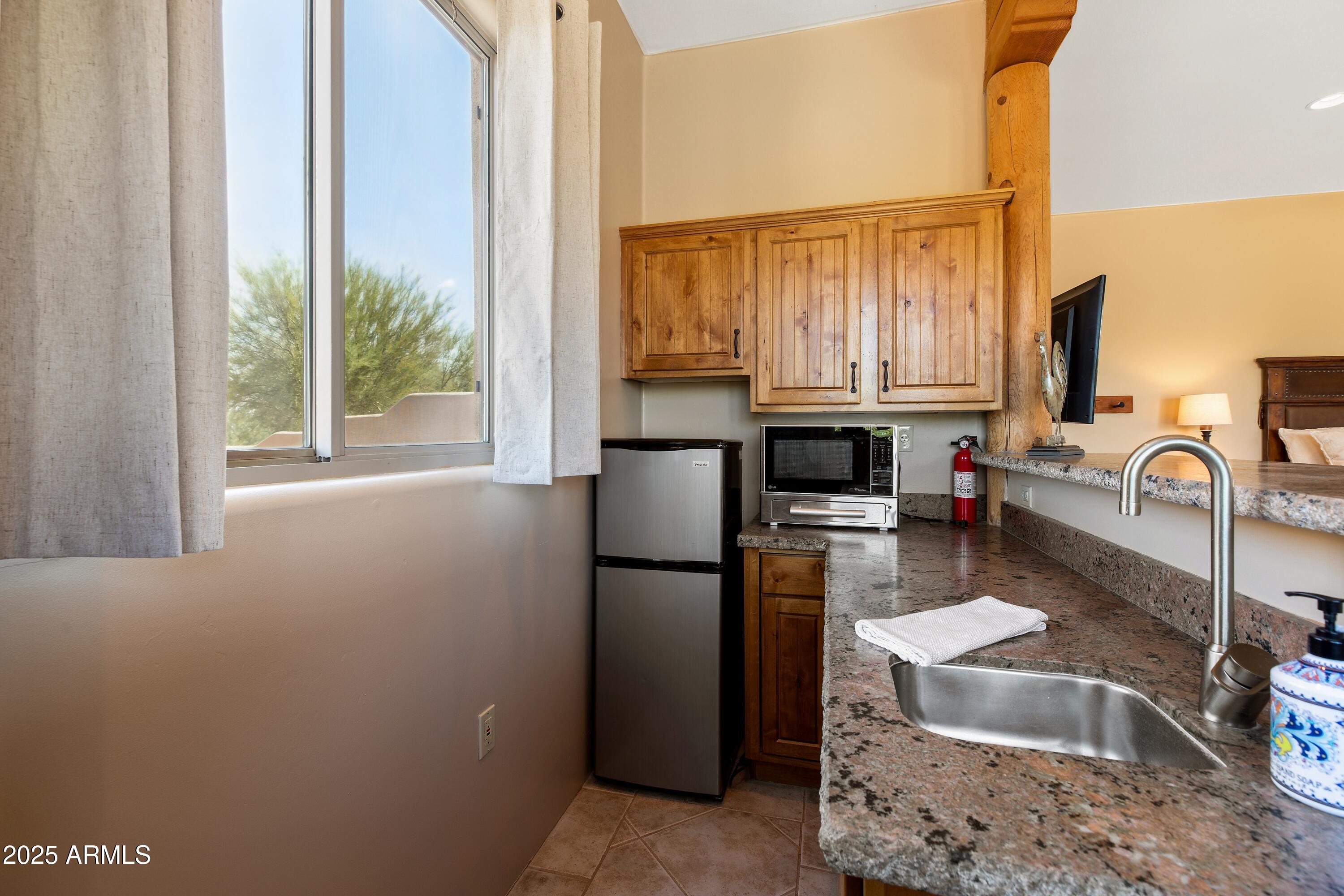 14934 East Roy Rogers Road Scottsdale, AZ 85262 - Photo 51 of 78 Kitchenette