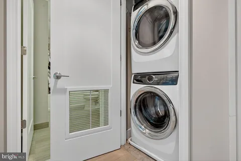 $739,000 | 8302 Woodmont Avenue, Unit 305, Bethesda, MD 20814