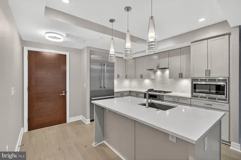 $739,000 | 8302 Woodmont Avenue, Unit 305, Bethesda, MD 20814