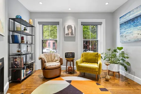 $2,130,000 | 135 West Concord Street, Unit 1, Boston, MA 02118