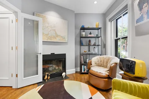 $2,130,000 | 135 West Concord Street, Unit 1, Boston, MA 02118
