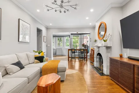 $2,130,000 | 135 West Concord Street, Unit 1, Boston, MA 02118