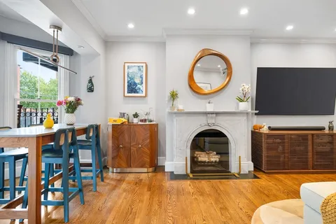 $2,130,000 | 135 West Concord Street, Unit 1, Boston, MA 02118