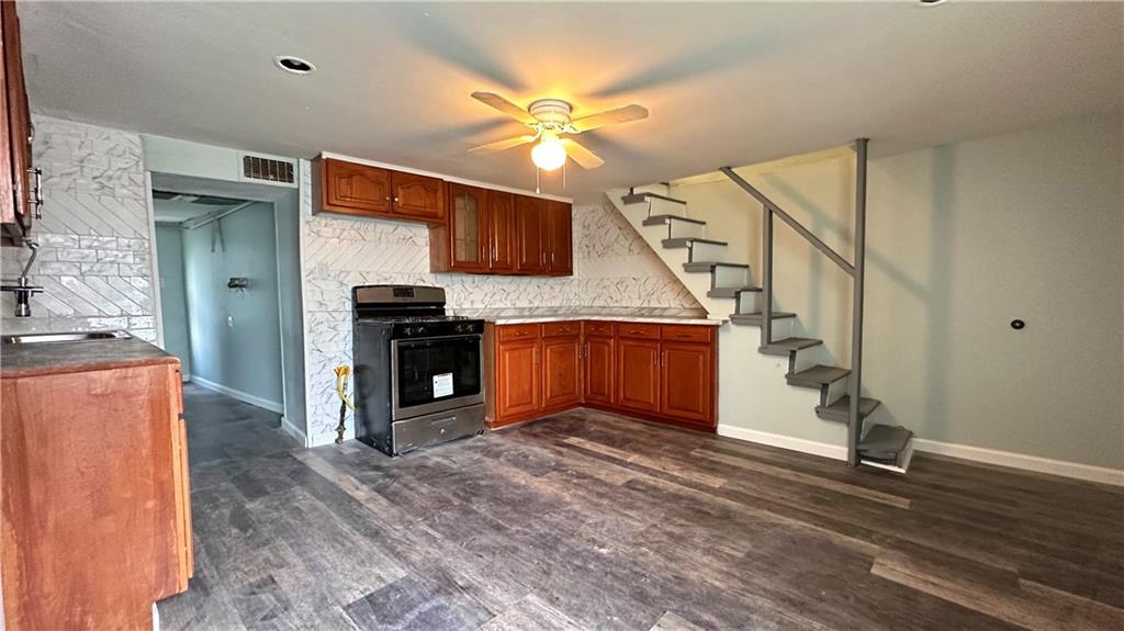 511 52nd Street Pittsburgh, PA 15201 - Photo 9 of 12