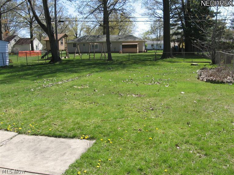 28518 Forest Road Willowick, OH 44095 - Photo 9 of 19