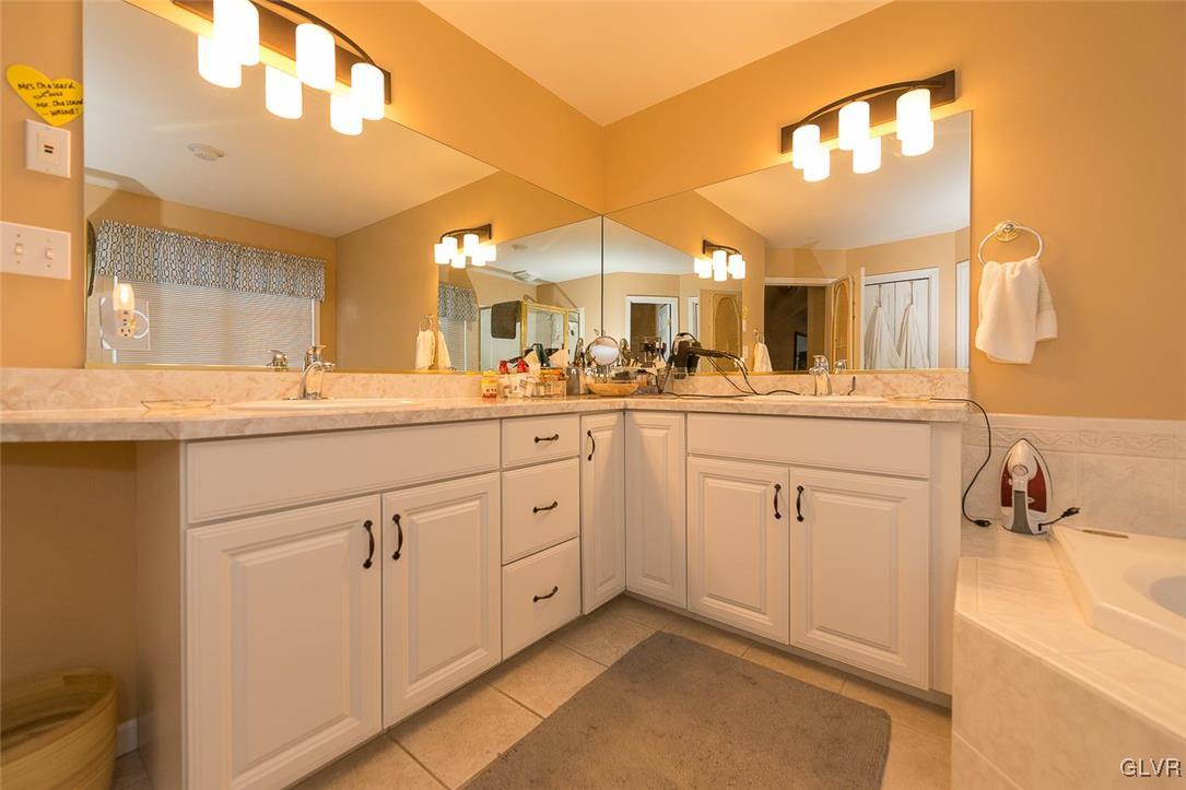 4923 Aziza Road New Tripoli, PA 18066 - Photo 13 of 37 Gallery Image 13