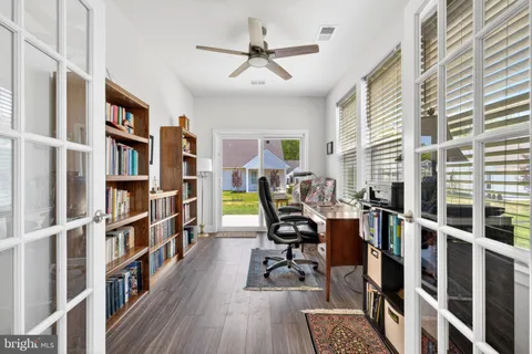 $495,000 | 672 Mayfield Fls Drive, Newark, DE 19702