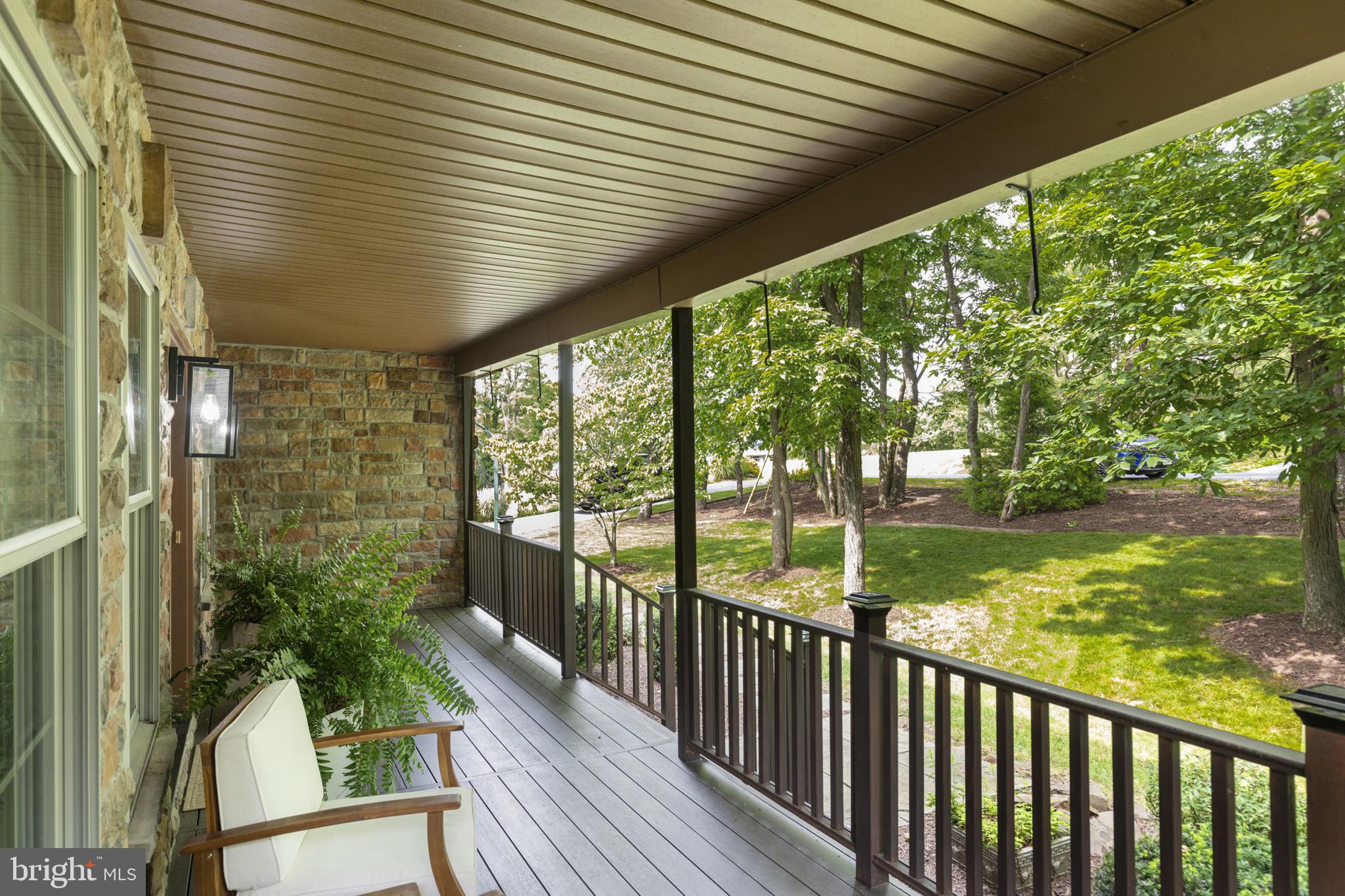 122 Holiday Road Cross Junction, VA 22625 - Photo 3 of 62 Wonderful sitting porch
