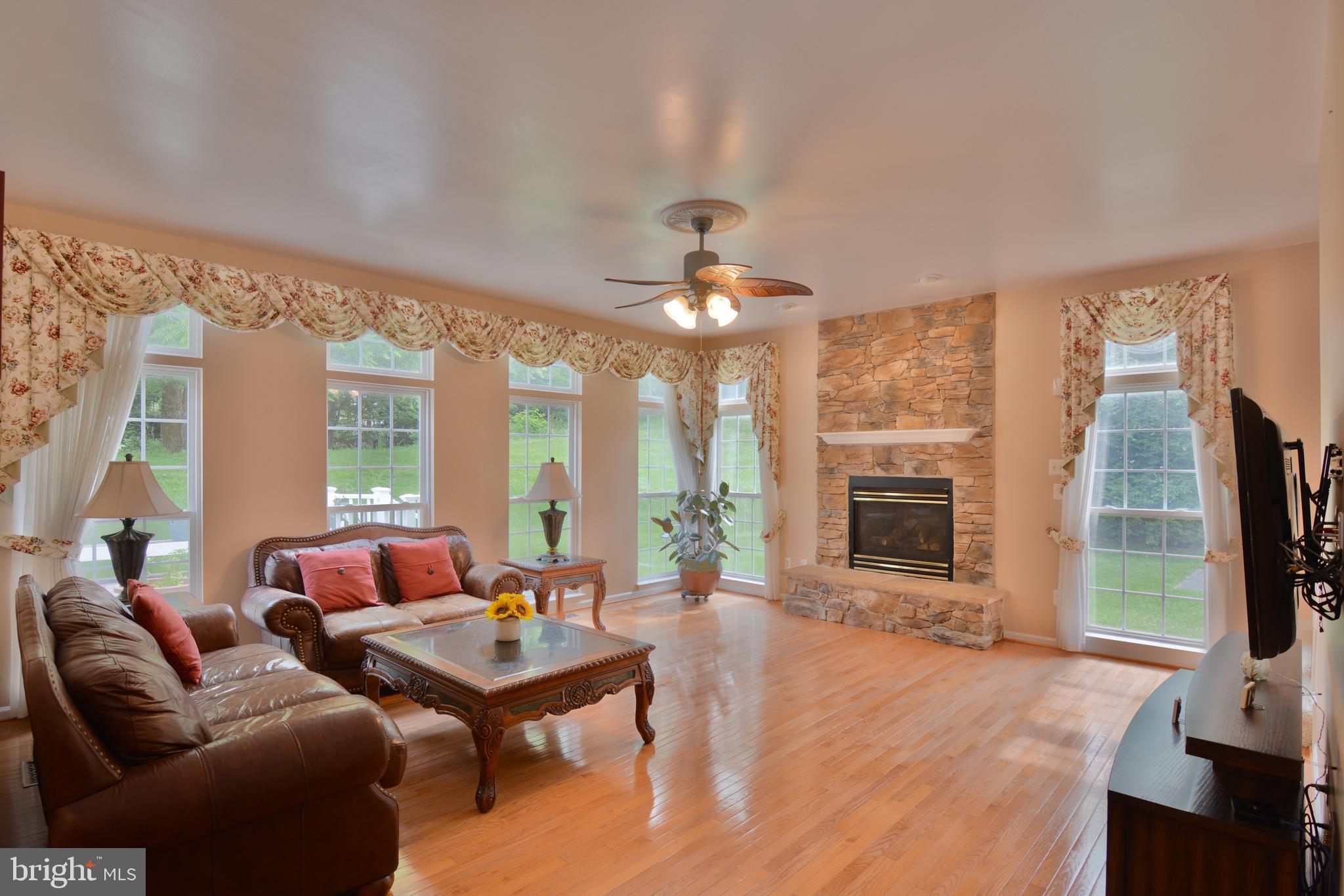 8412 Roberts Road Ellicott City, MD 21043 - Photo 12 of 52 Gallery Image 12