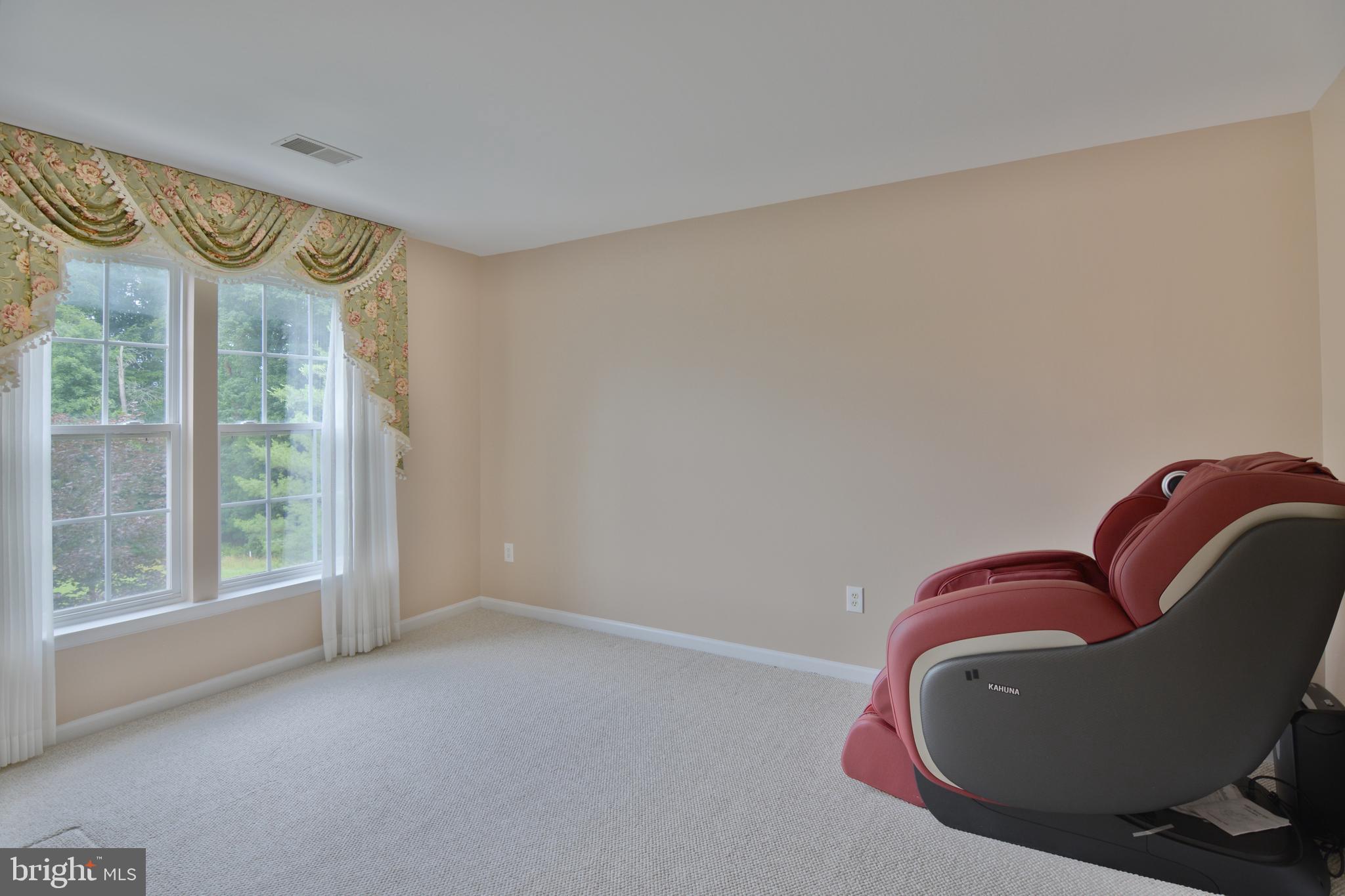 8412 Roberts Road Ellicott City, MD 21043 - Photo 23 of 52 Gallery Image 23