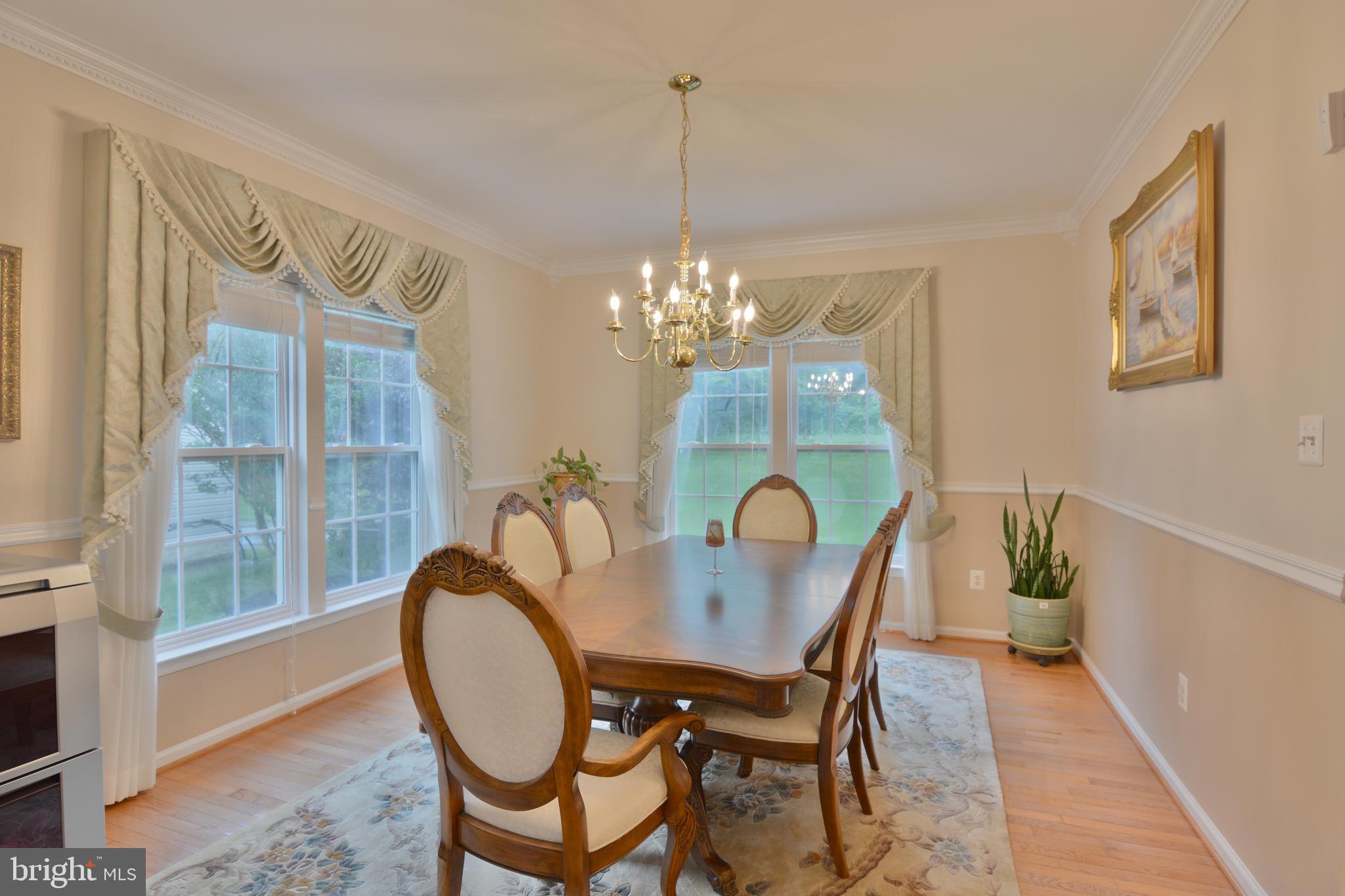 8412 Roberts Road Ellicott City, MD 21043 - Photo 5 of 52 Gallery Image 5