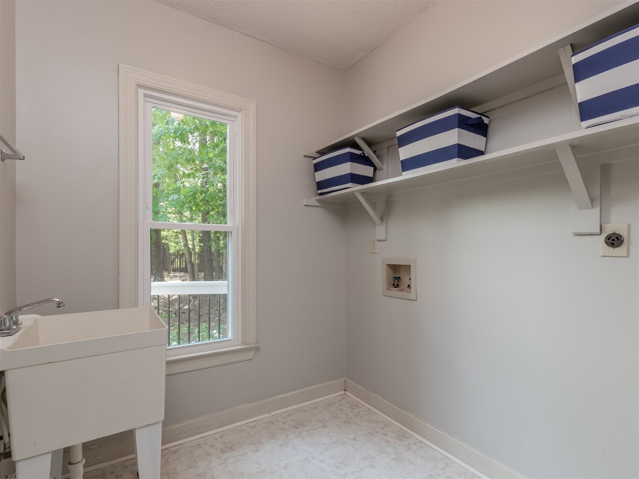 107 Nuttree Way Durham, NC 27713 - Photo 23 of 30 Laundry Room