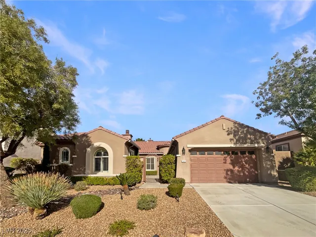 $925,000 | 2416 Antrim Irish Drive, Henderson, NV 89044