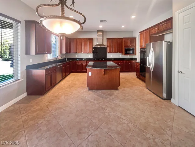 $925,000 | 2416 Antrim Irish Drive, Henderson, NV 89044