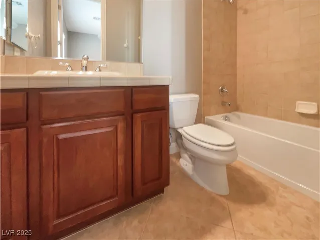 $925,000 | 2416 Antrim Irish Drive, Henderson, NV 89044