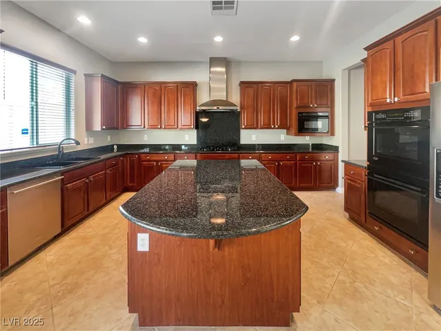 $925,000 | 2416 Antrim Irish Drive, Henderson, NV 89044