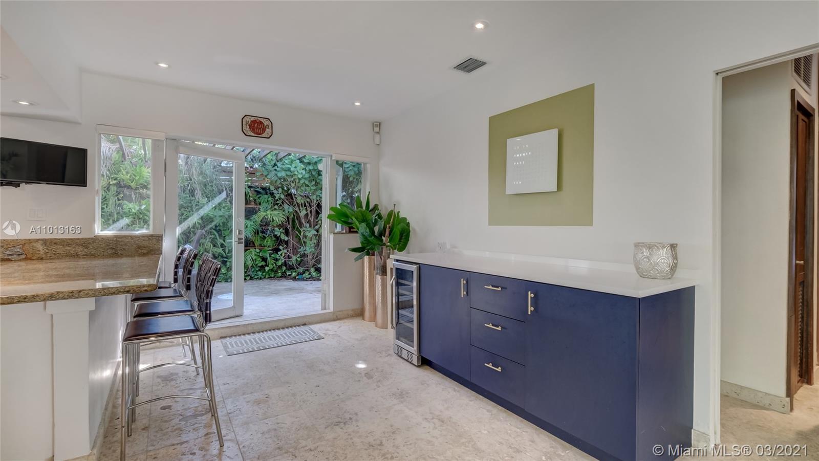 6237 Alton Road Miami Beach, FL 33140 - Photo 15 of 57