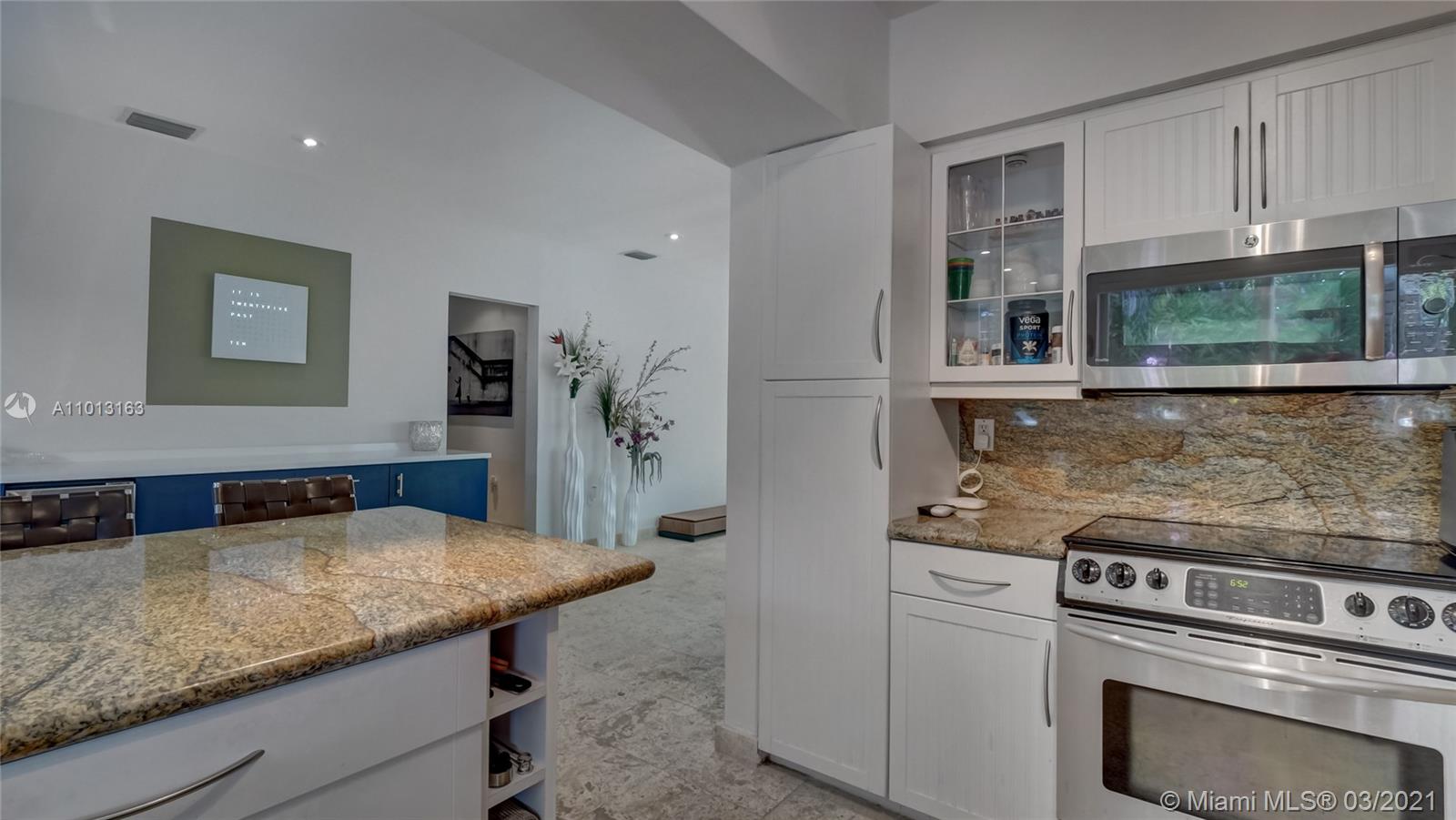 6237 Alton Road Miami Beach, FL 33140 - Photo 20 of 57