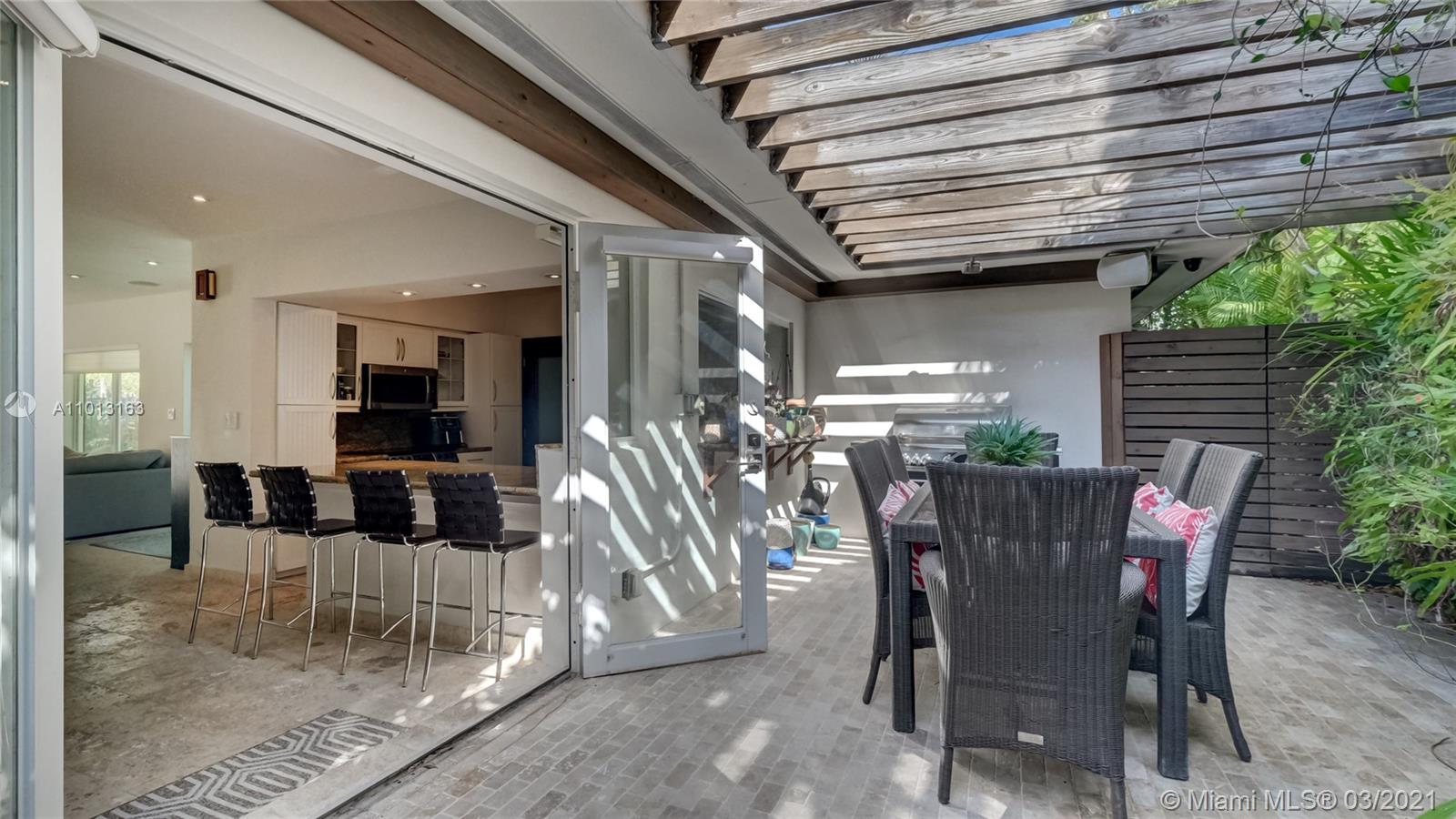 6237 Alton Road Miami Beach, FL 33140 - Photo 22 of 57