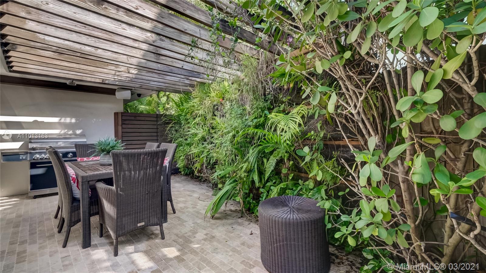 6237 Alton Road Miami Beach, FL 33140 - Photo 23 of 57