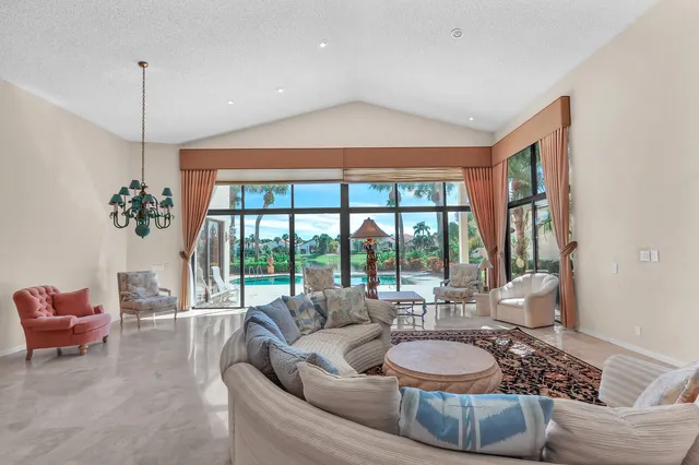 $2,100,000 | 13322 Deauville Drive, Palm Beach Gardens, FL 33410