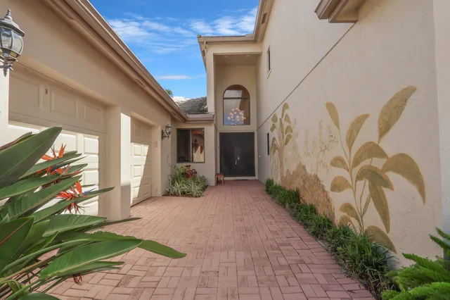 $2,100,000 | 13322 Deauville Drive, Palm Beach Gardens, FL 33410
