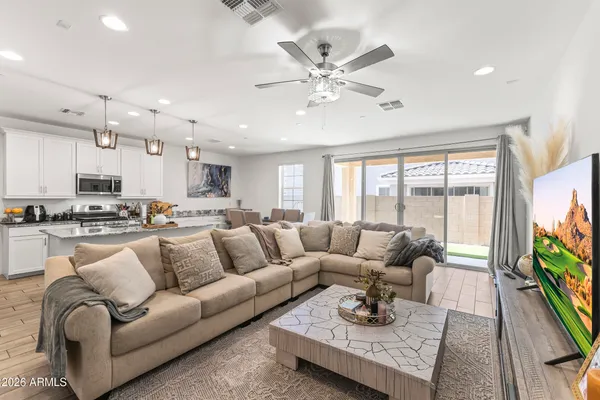 $574,888 | 654 South Beebe Street, Gilbert, AZ 85296