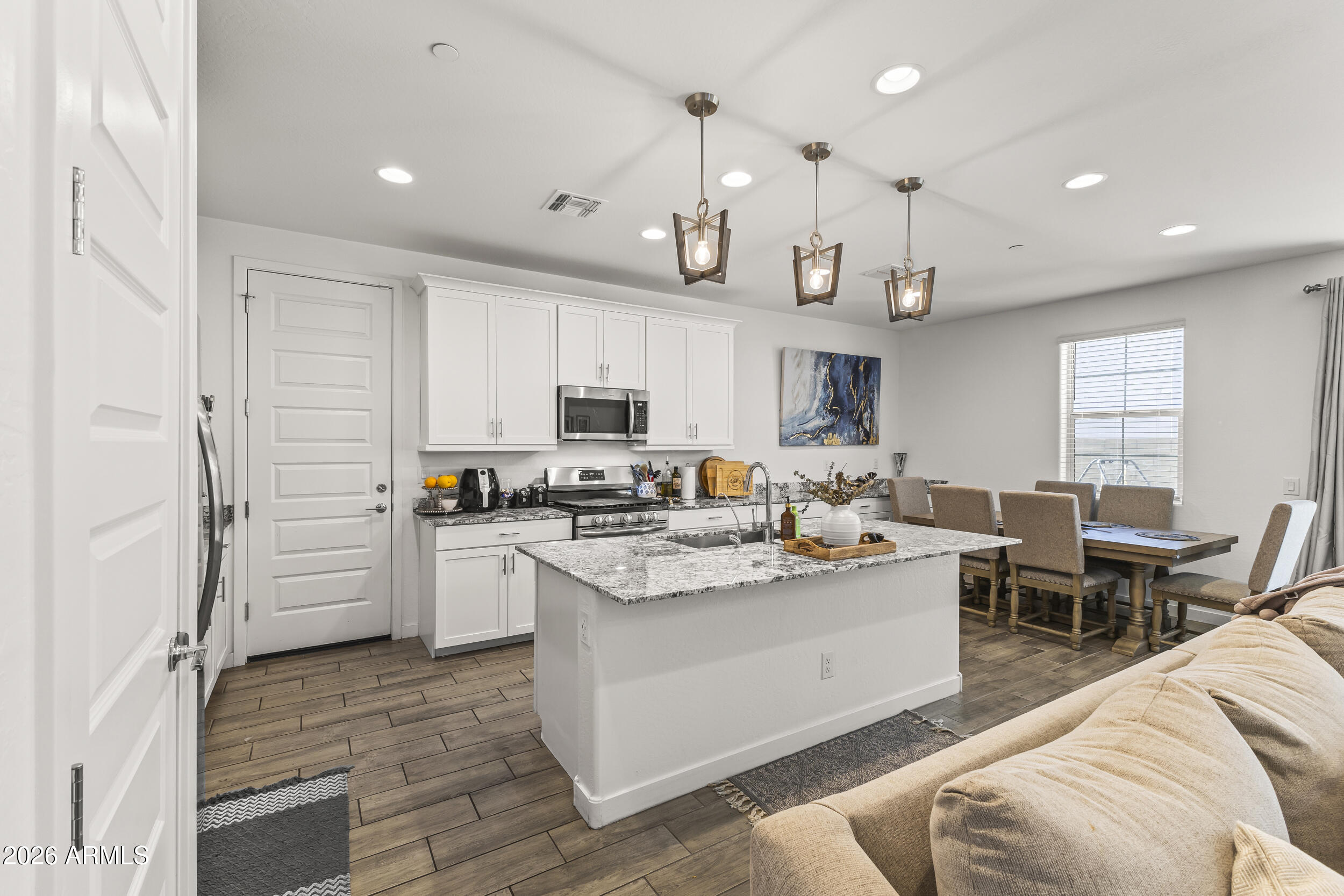 654 South Beebe Street Gilbert, AZ 85296 - Photo 14 of 26 Kitchen