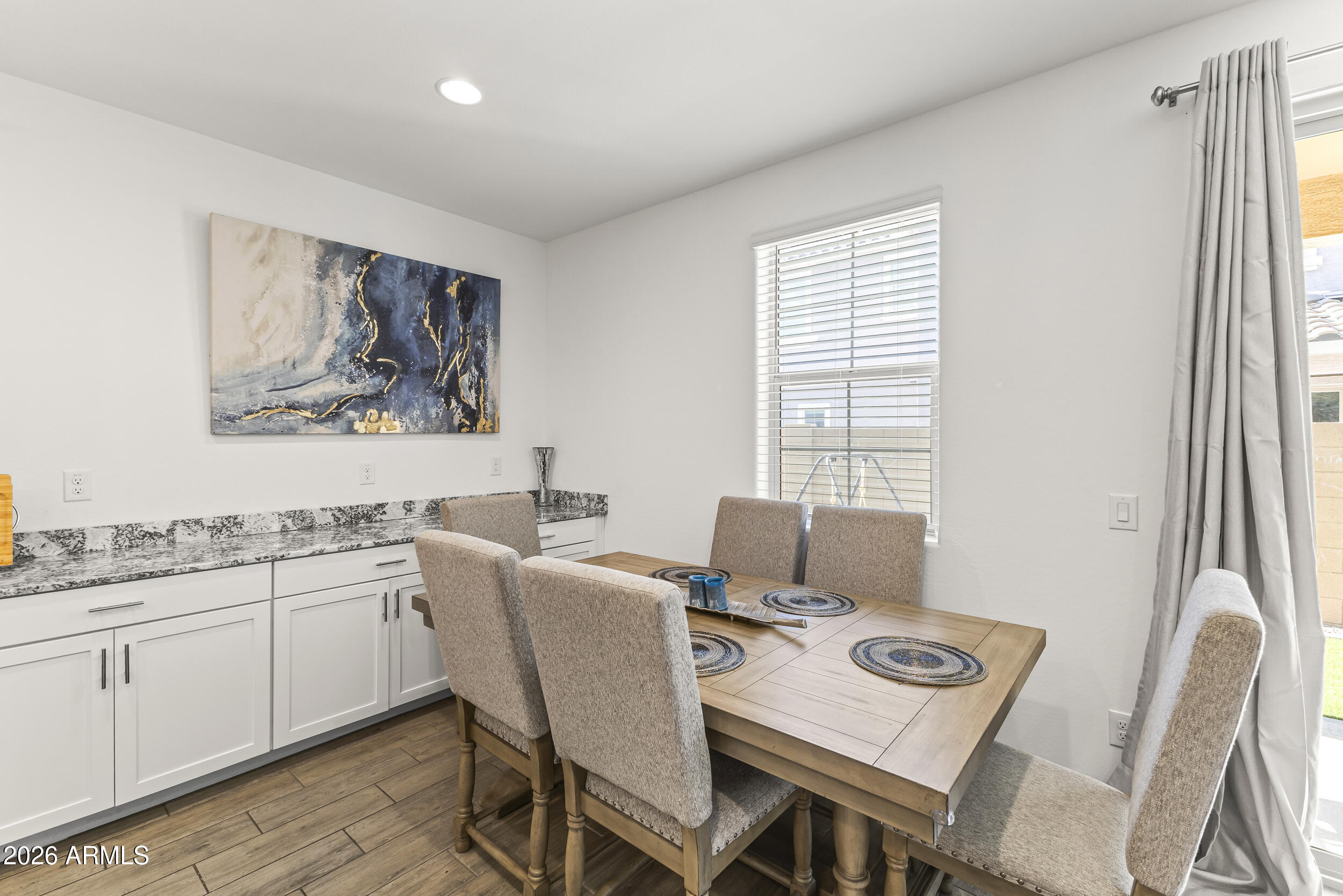 654 South Beebe Street Gilbert, AZ 85296 - Photo 10 of 26 Dining Area