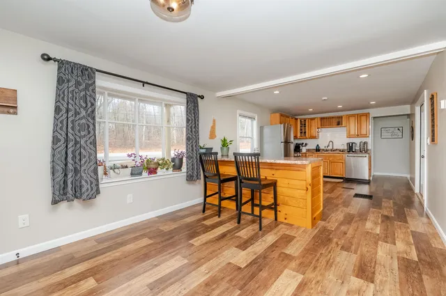 $289,000 | 40 White Mountain Highway, Milton, NH 03851