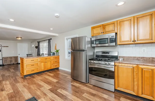 $289,000 | 40 White Mountain Highway, Milton, NH 03851