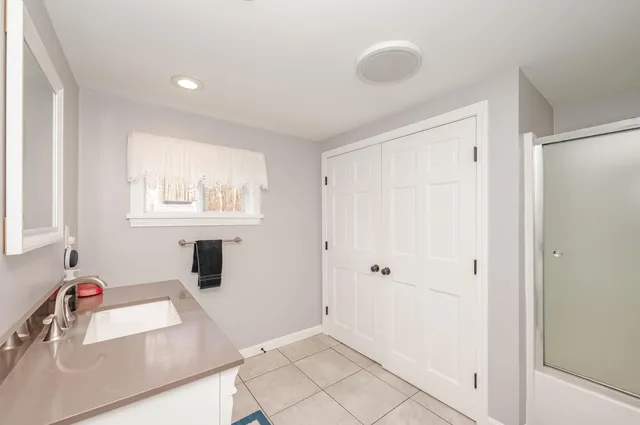 $289,000 | 40 White Mountain Highway, Milton, NH 03851