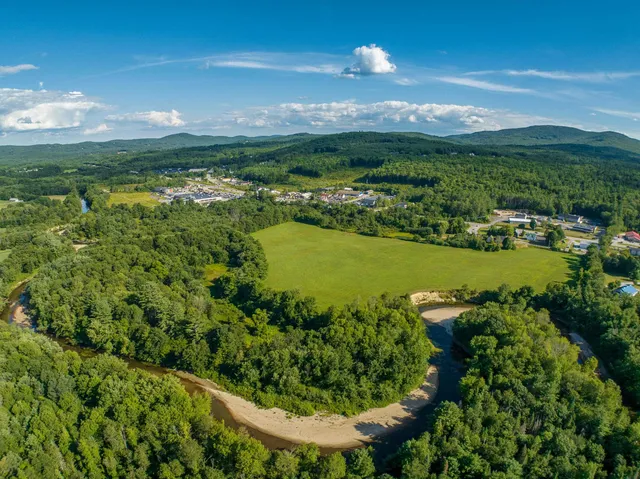 $2,100,000 | 12 Smith Bridge Road, Plymouth, NH 03264