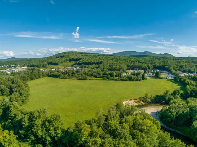 $2,100,000 | 12 Smith Bridge Road, Plymouth, NH 03264