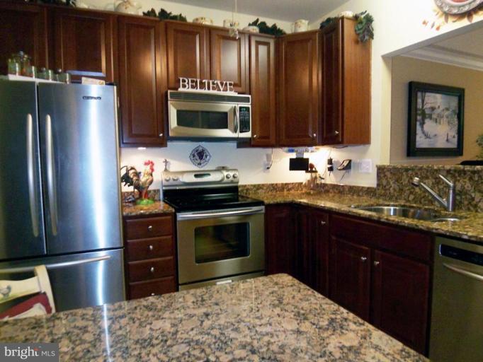 8600 Roaming Ridge Way, Unit 105 Odenton, MD 21113 - Photo 11 of 30 Kitchen #2