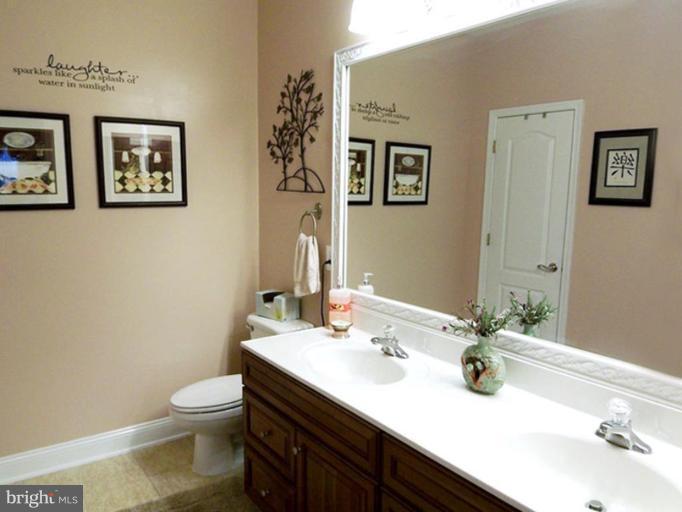 8600 Roaming Ridge Way, Unit 105 Odenton, MD 21113 - Photo 19 of 30 Master Bath