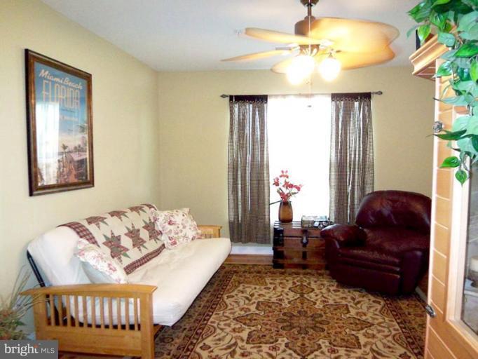 8600 Roaming Ridge Way, Unit 105 Odenton, MD 21113 - Photo 6 of 30 Family Room