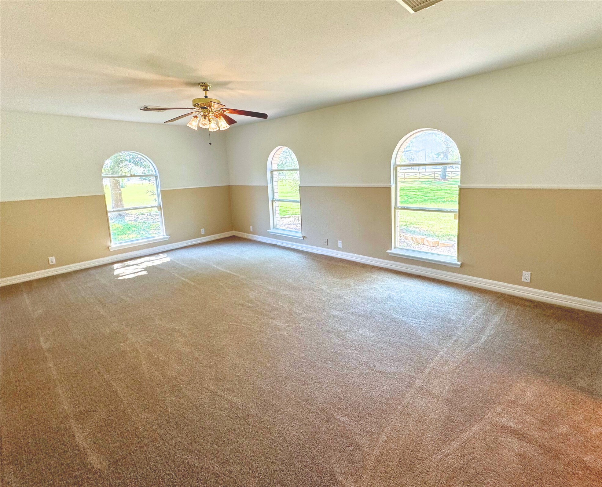 6830 Miller Wilson Road Crosby, TX 77532 - Photo 12 of 48 Secondary bedroom bigger than most people’s Primary!