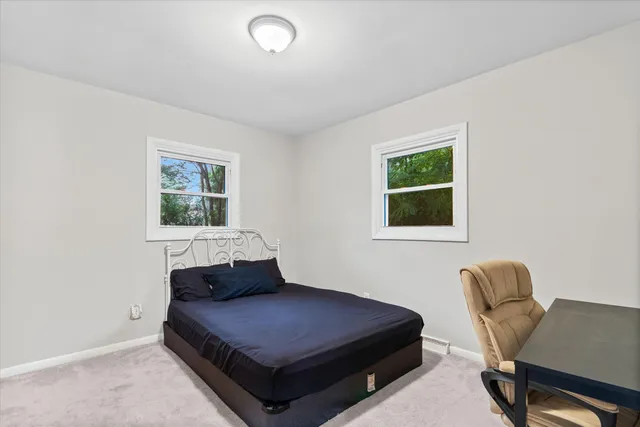 $2,000 | 1015 North Maple Road, Ann Arbor, MI 48103