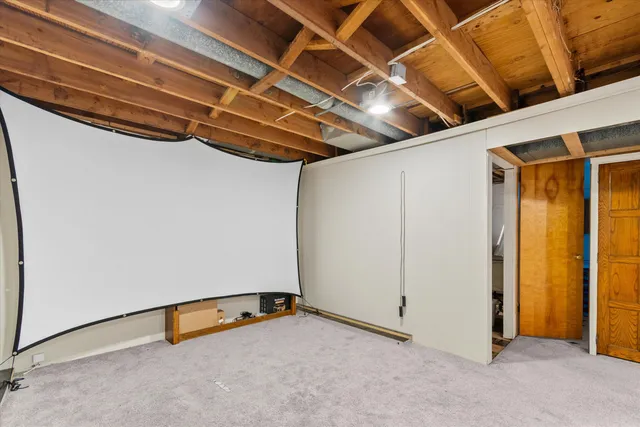 $2,000 | 1015 North Maple Road, Ann Arbor, MI 48103