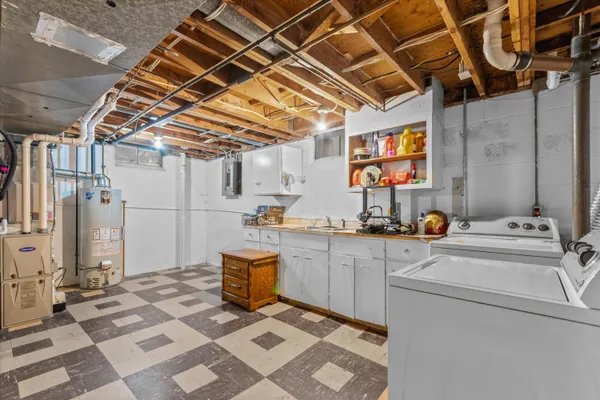 $1,850 | 1015 North Maple Road, Ann Arbor, MI 48103
