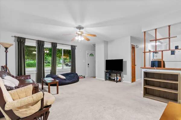 $1,850 | 1015 North Maple Road, Ann Arbor, MI 48103