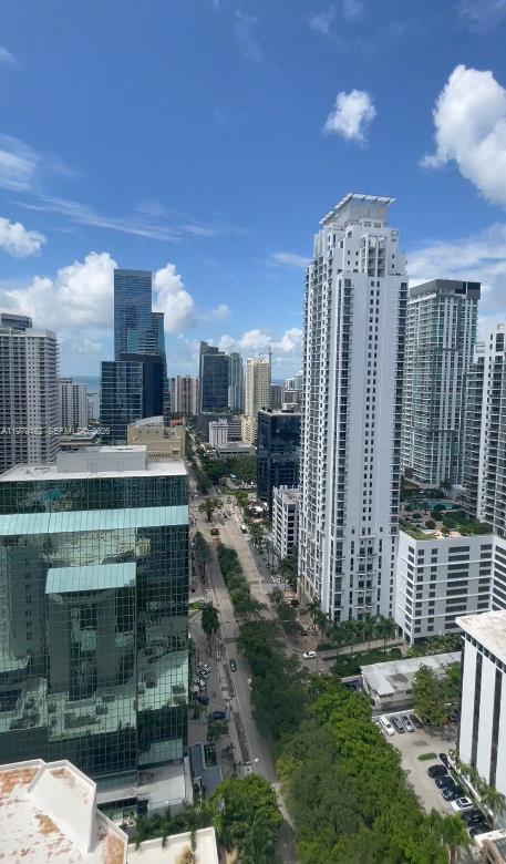 951 Brickell Avenue, Unit 3211 Miami, FL 33131 - Photo 32 of 35