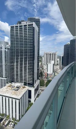 $5,200 | 951 Brickell Avenue, Unit 3211, Miami, FL 33131