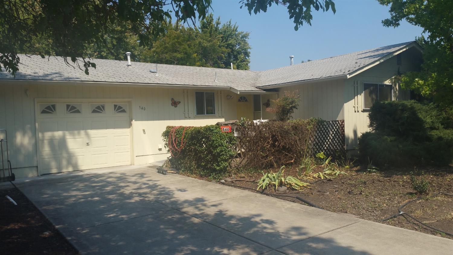 540 Elm Way Eagle Point, OR 97524 - Photo 1 of 14 Primary Photo