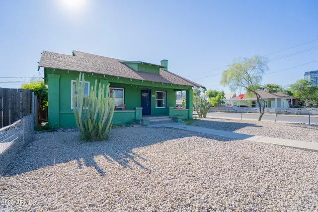 $2,195 | 1001 East Garfield Street, Phoenix, AZ 85006