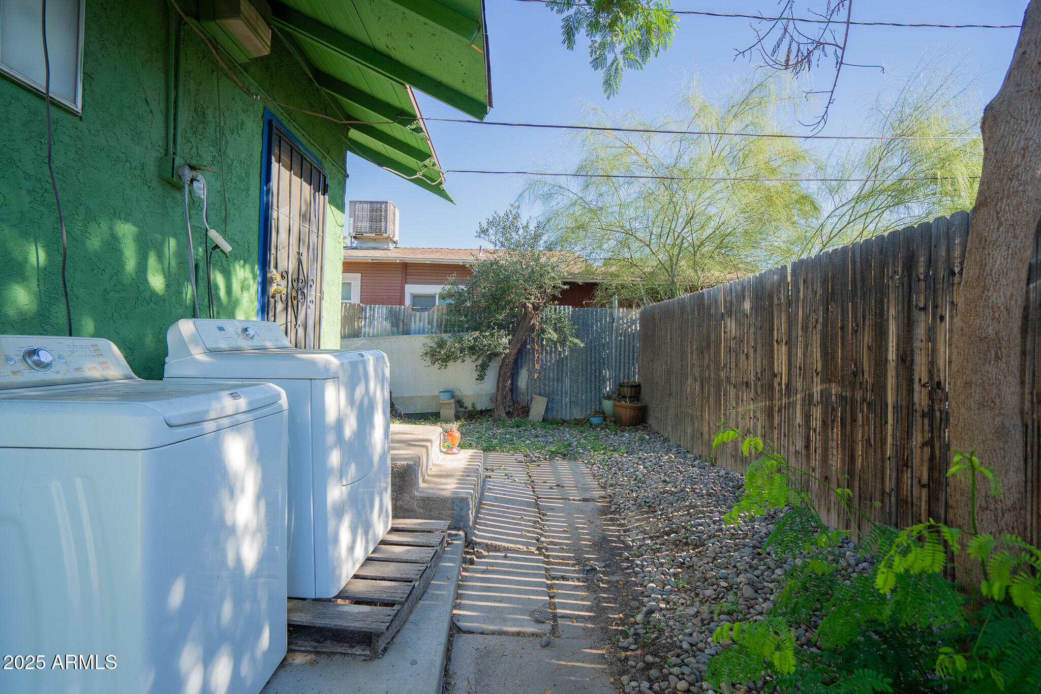 1001 East Garfield Street Phoenix, AZ 85006 - Photo 25 of 27 a view of a house with a yard