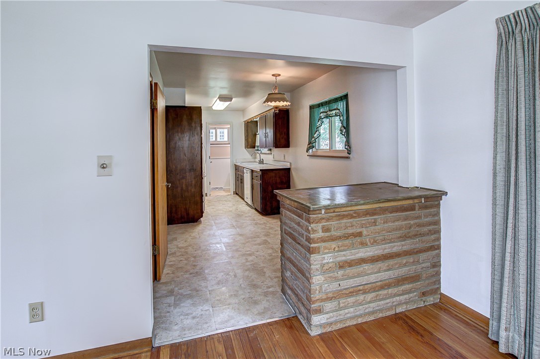 27537 Butternut Ridge Road North Olmsted, OH 44070 - Photo 6 of 35 Gallery Image 6
