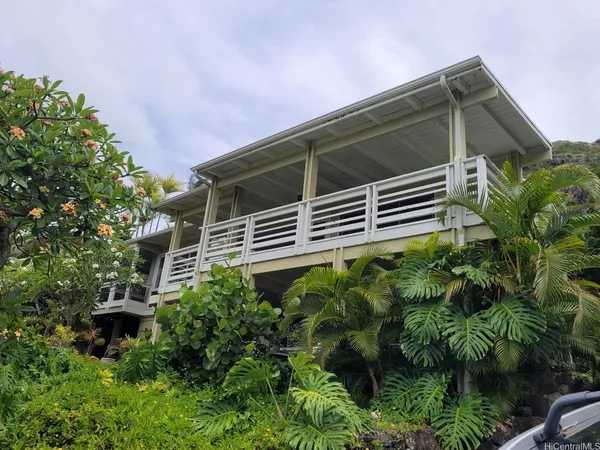 $5,400 | 1069 Aalapapa Drive, Unit UPPR, Kailua, HI 96734